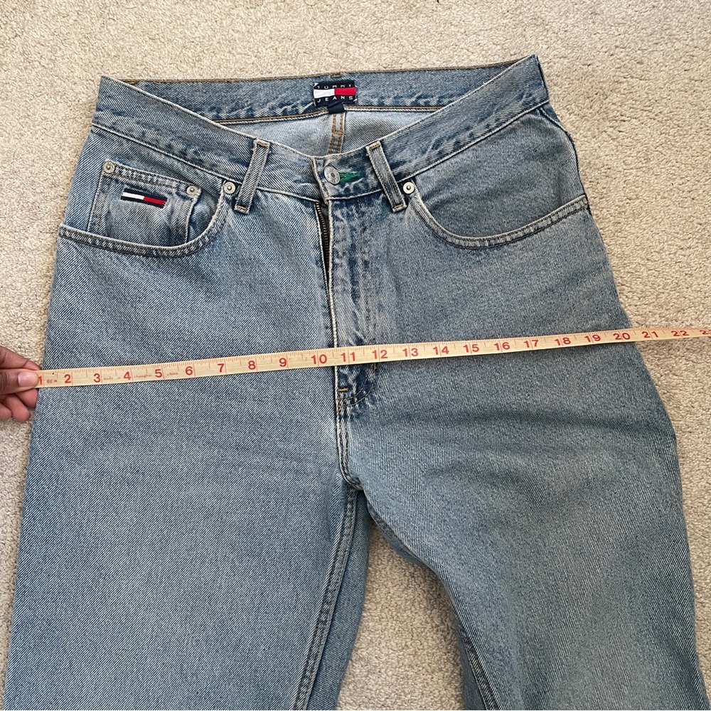 Vintage Tommy Hilfiger Light Wash Jeans - Picture 7 of 9